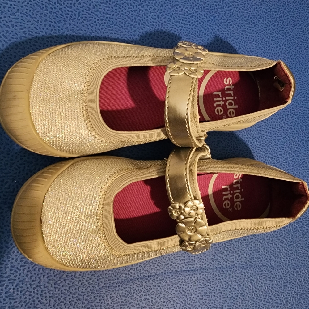 Stride Rite Kids Shoe - Picture 3 of 4